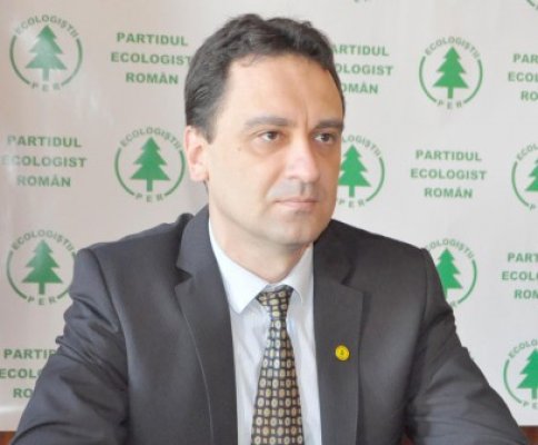Moraru îl anunţă pe constănţeanul Bădrăgan drept potenţial candidat la Preşedinţia României
